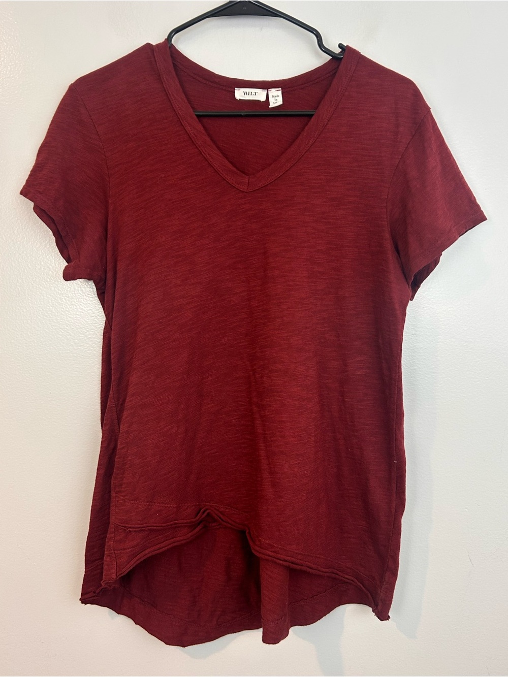 Wilt Deep Red V-neck Short Sleeve Asymmetrical Hem Cotton T-shirt Size Small